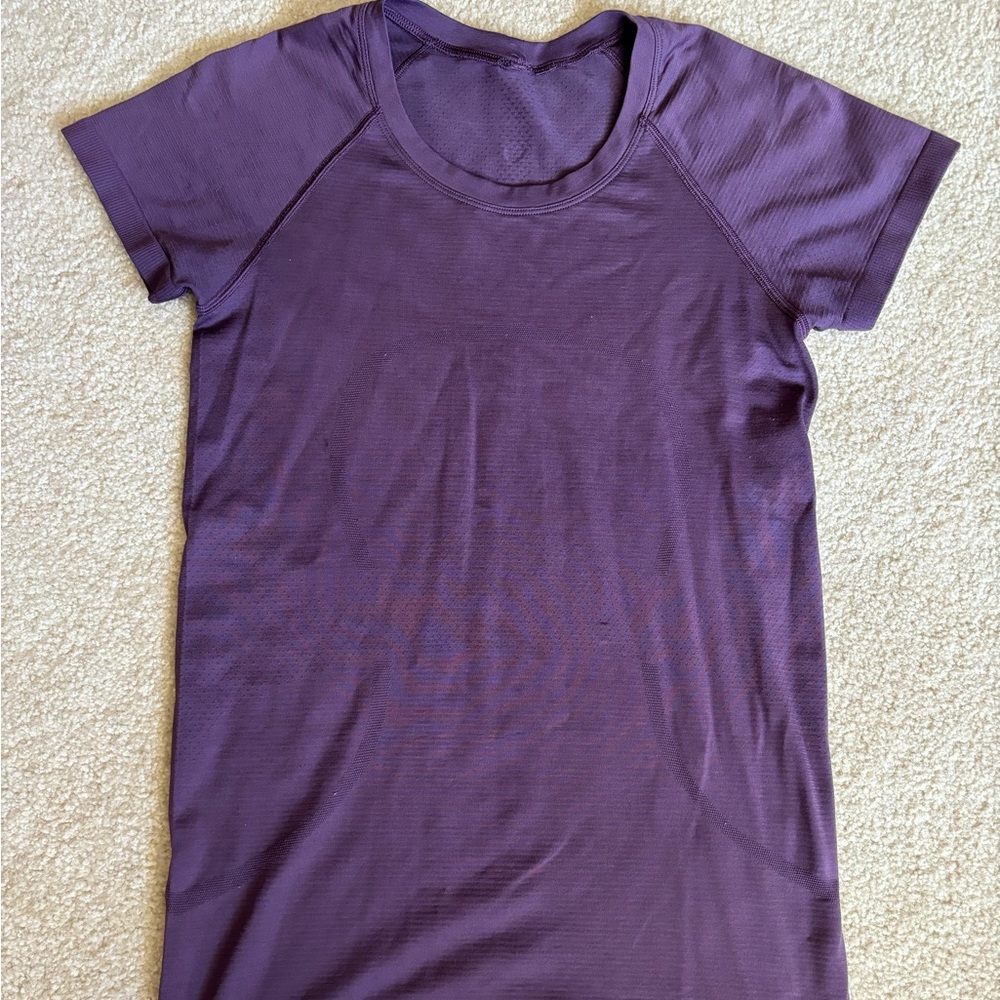 Lululemon swiftly purple top